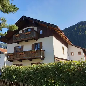 2 Rehrl Birkenstrasse 7 Apartment